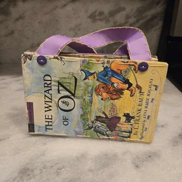 Wizard of Oz Book Purse with Purple Handles Unique Rare - Picture 12 of 16